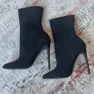 SOLD Black Steve Madden booties